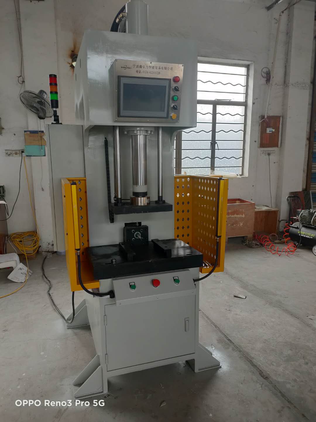 汽車減震器壓裝機(jī) 襯套壓裝機(jī)